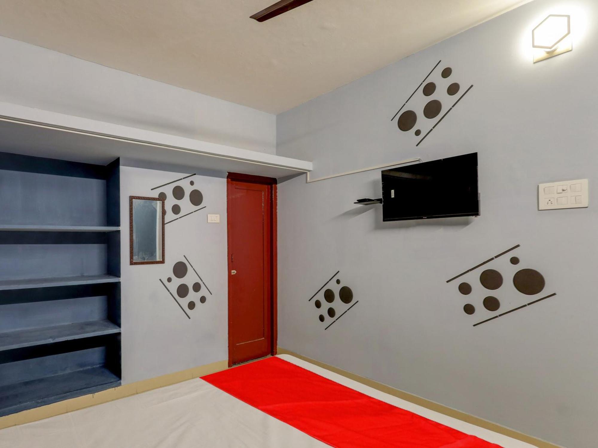 Super Hotel O Vsv Guest House Maduravoyal チェンナイ エクステリア 写真